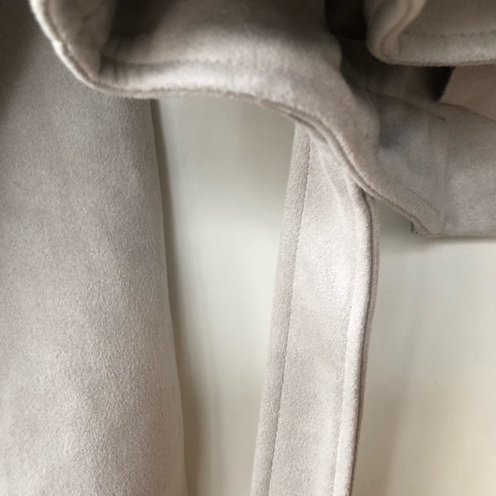 New Jacket - Picture 8 of 9